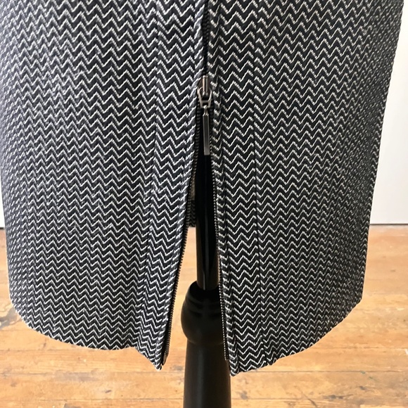 Armani Collezioni Blzck And White Chevron Suit - Picture 6 of 17